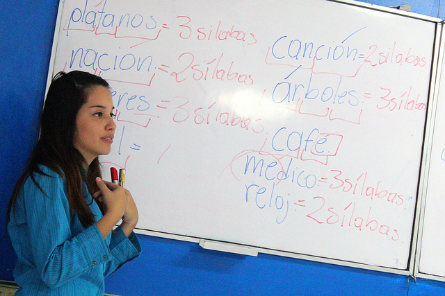 Aero: Meagan Hilsdorf - Costa Rica 2014 - Life at School